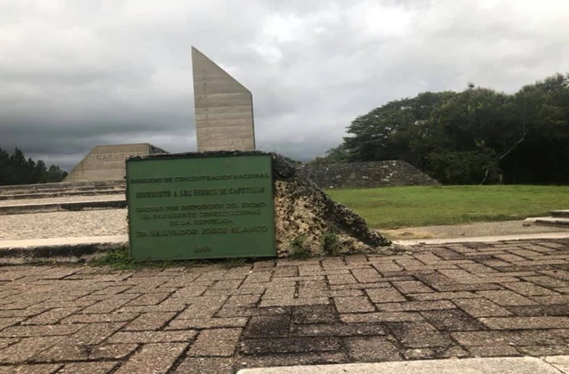 Monumento Al Grito de Capotillo 2